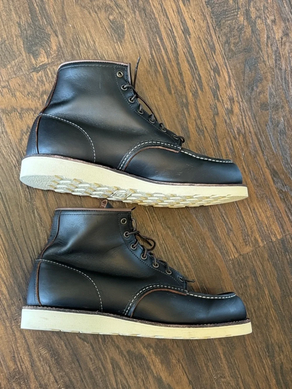 Red Wing Shoes Men's 6-Inch Boot in Black Prairie Leather, Style # 8849, Sz 11.5